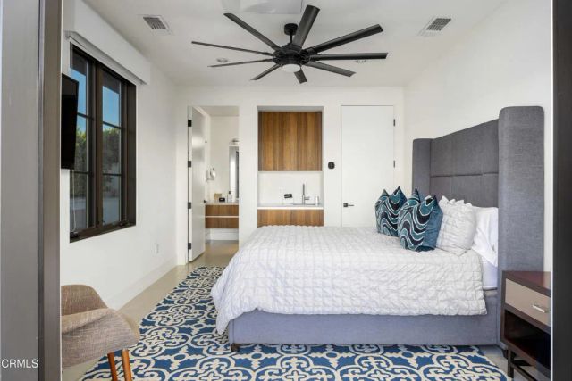 3076 Arroyo Seco, Palm Springs, CA 92264