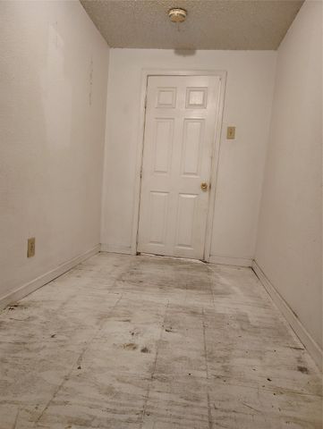 3718 N Westmoreland Road, Dallas, TX 75212