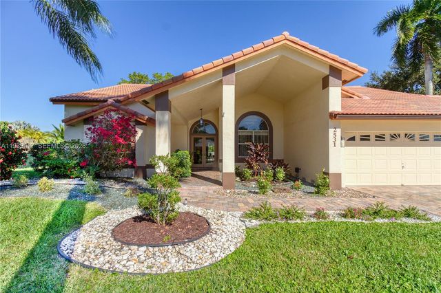 2531 NW 106th Ave, Coral Springs, FL 33065