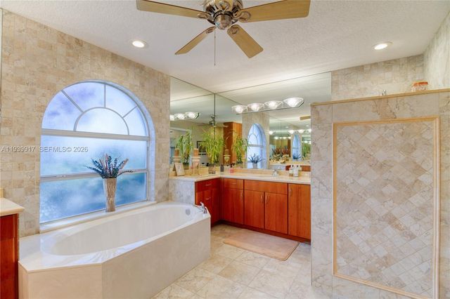 2531 NW 106th Ave, Coral Springs, FL 33065