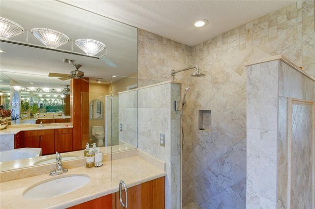 2531 NW 106th Ave, Coral Springs, FL 33065