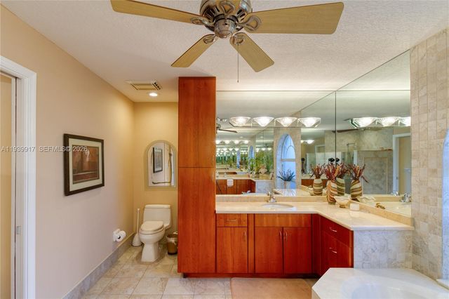 2531 NW 106th Ave, Coral Springs, FL 33065