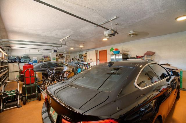 2531 NW 106th Ave, Coral Springs, FL 33065