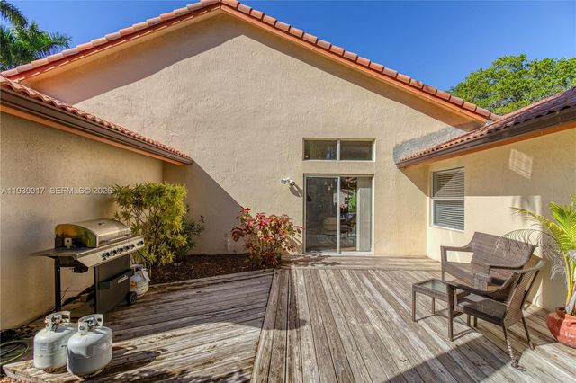 2531 NW 106th Ave, Coral Springs, FL 33065