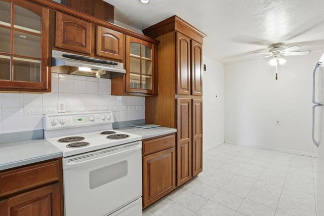 300 N Park Victoria Drive, Milpitas, CA 95035