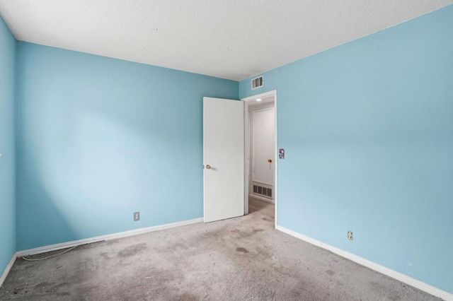 300 N Park Victoria Drive, Milpitas, CA 95035