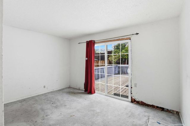 300 N Park Victoria Drive, Milpitas, CA 95035