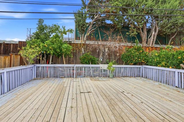 300 N Park Victoria Drive, Milpitas, CA 95035