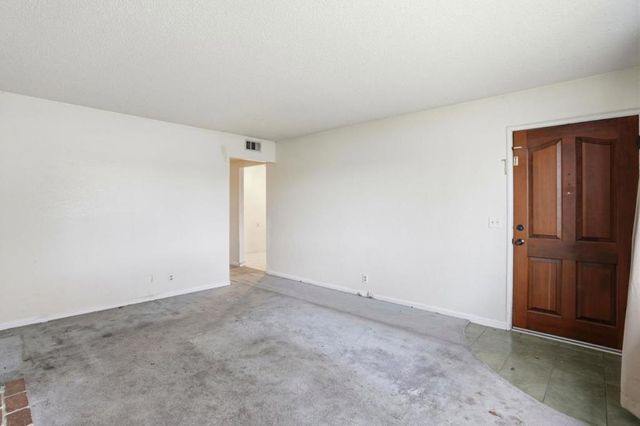 300 N Park Victoria Drive, Milpitas, CA 95035