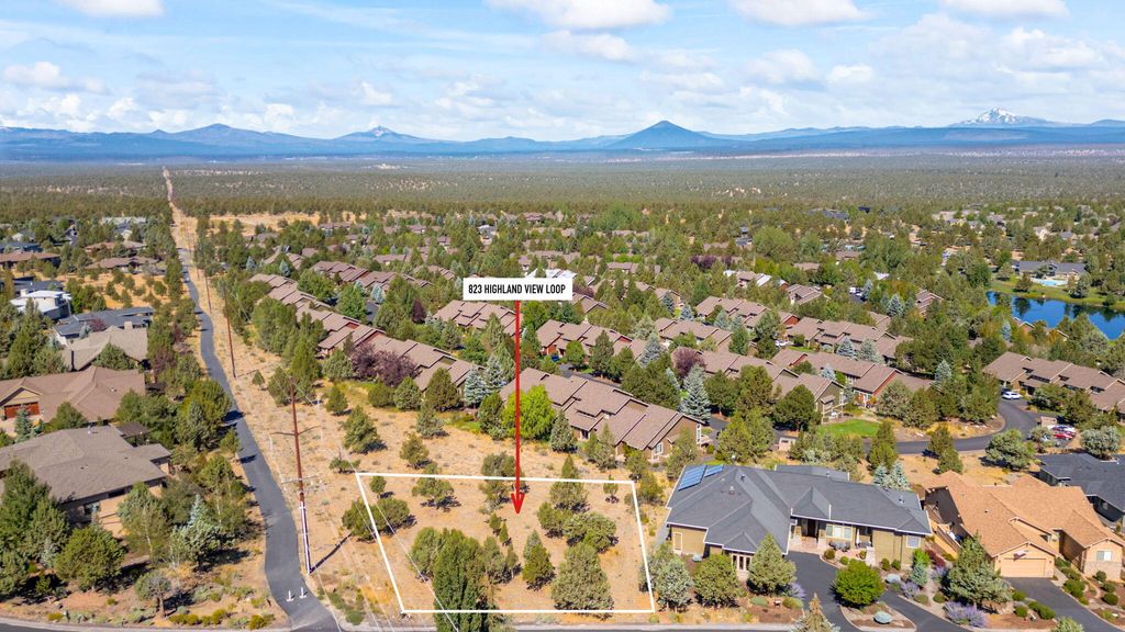 823 Highland View Loop, Redmond, OR 97756