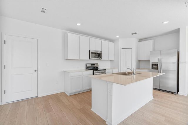 6424 DOMIZIO DRIVE, Winter Haven, FL 33884