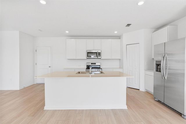 6424 DOMIZIO DRIVE, Winter Haven, FL 33884