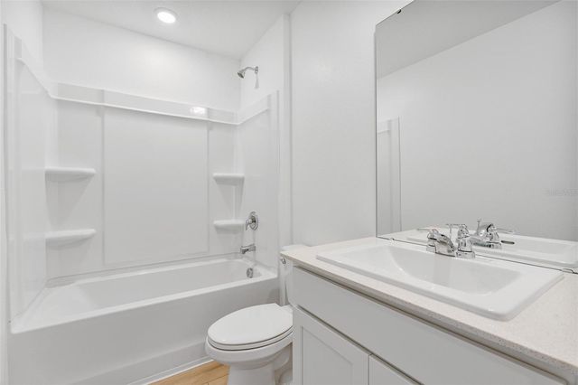 6424 DOMIZIO DRIVE, Winter Haven, FL 33884