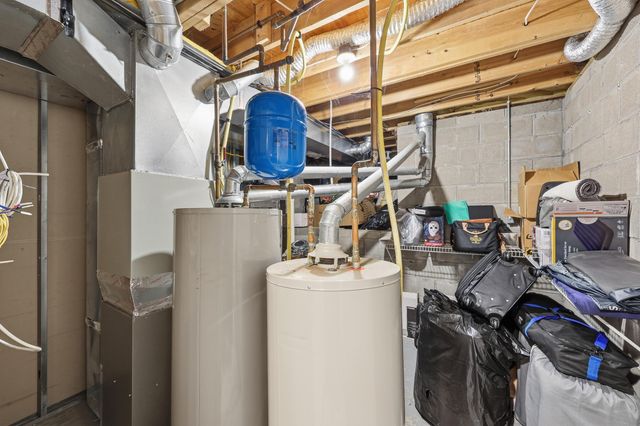 2614 Jefferson Estates Court, Blacklick, OH 43004