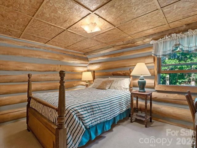 230 Chatter Box Lane, Green Mountain, NC 28740