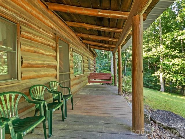 230 Chatter Box Lane, Green Mountain, NC 28740