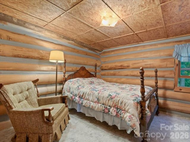 230 Chatter Box Lane, Green Mountain, NC 28740