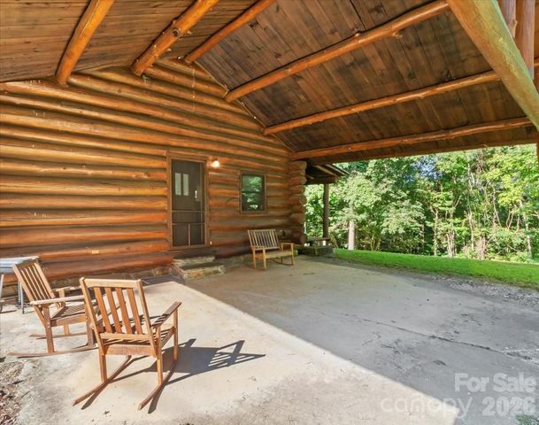230 Chatter Box Lane, Green Mountain, NC 28740