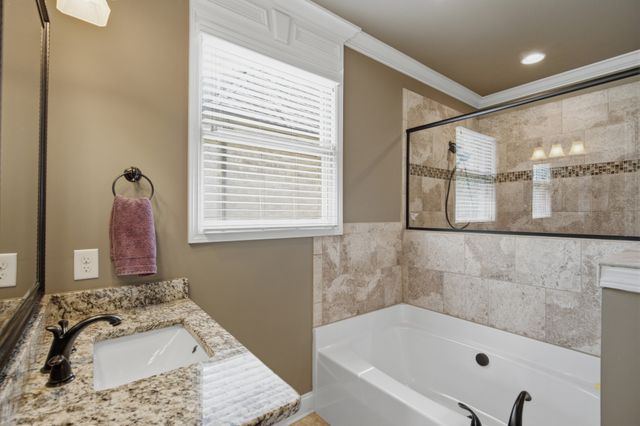2000 Callaway Park Pl, Thompsons Station, TN 37179