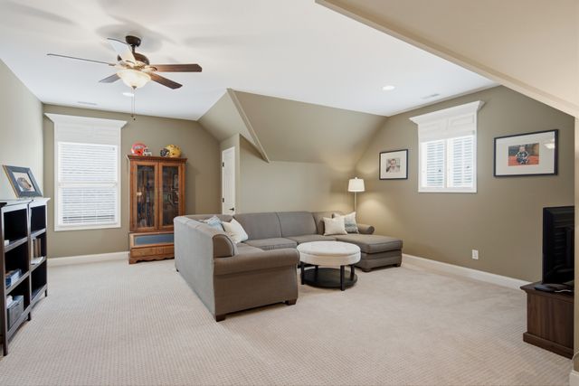 2000 Callaway Park Pl, Thompsons Station, TN 37179