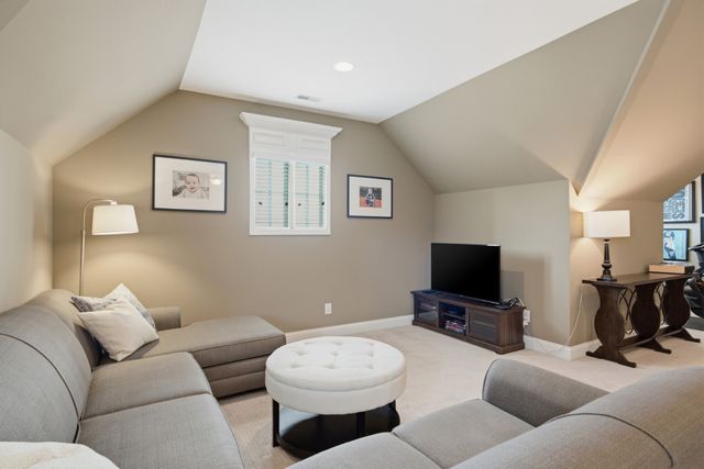 2000 Callaway Park Pl, Thompsons Station, TN 37179