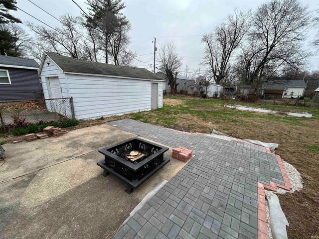 1806 College Avenue, Vincennes, IN 47591