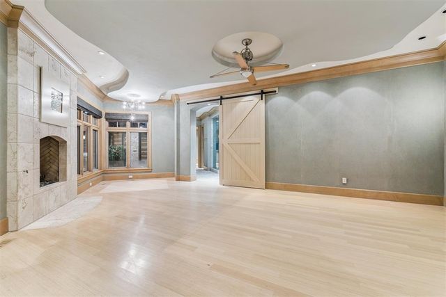1916 Mulholland Drive, Edmond, OK 73012