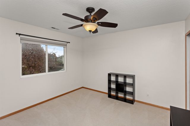 1003 10th Avenue SE, Altoona, IA 50009