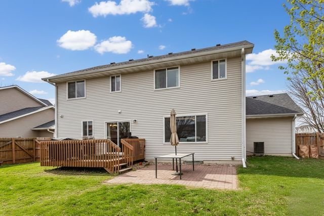 1003 10th Avenue SE, Altoona, IA 50009