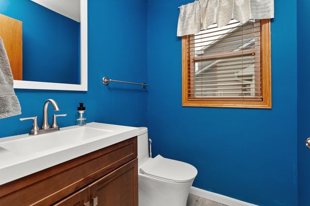 1003 10th Avenue SE, Altoona, IA 50009