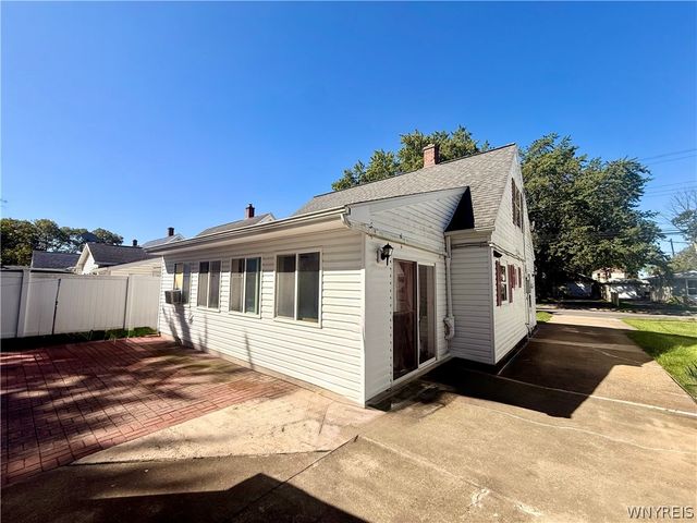 537 77th Street, Niagara Falls, NY 14304