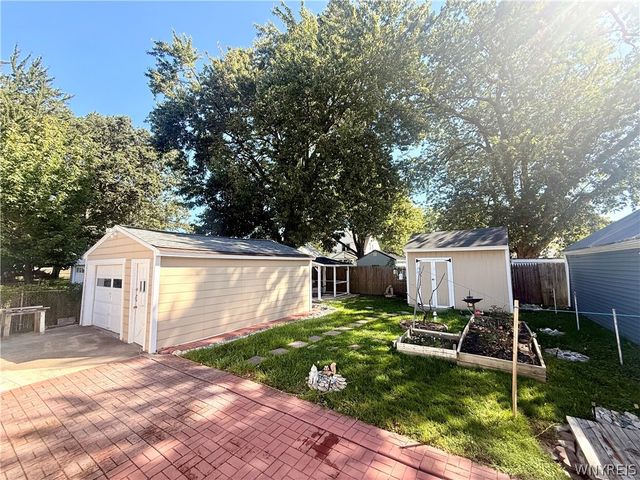 537 77th Street, Niagara Falls, NY 14304