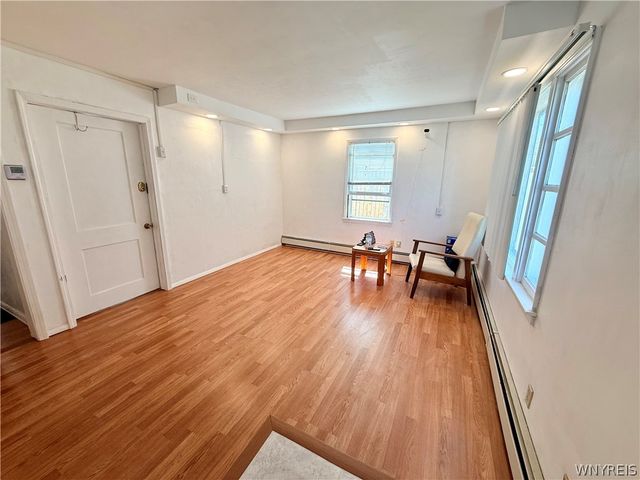 537 77th Street, Niagara Falls, NY 14304