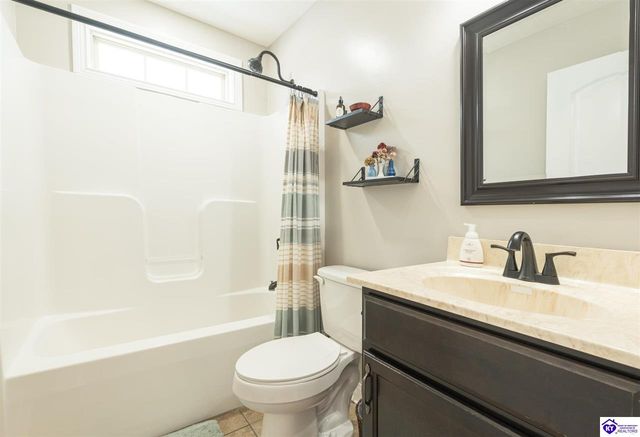 132 Lowball Lane, Vine Grove, KY 40175