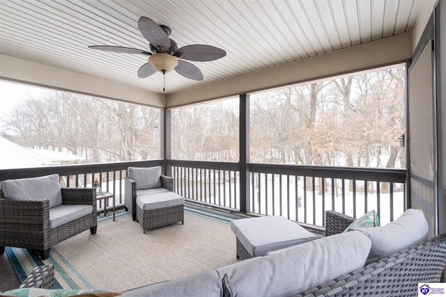 132 Lowball Lane, Vine Grove, KY 40175