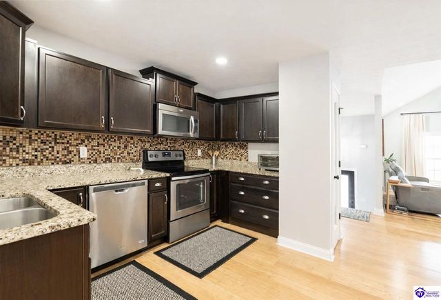 132 Lowball Lane, Vine Grove, KY 40175