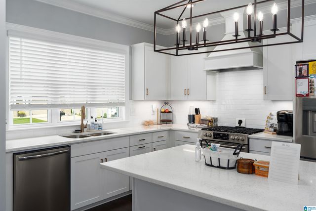 5697 LONG VIEW TRAIL, Trussville, AL 35173