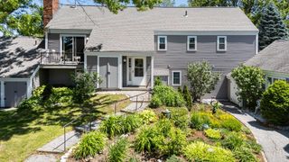 39 Hilltop Place # 39, New London, NH 03257
