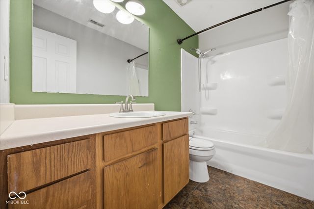 1985 Falcon Court, Franklin, IN 46131