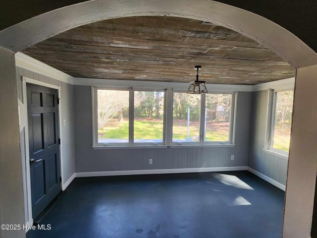 106 Hunters Trail, Elizabeth City, NC 27909