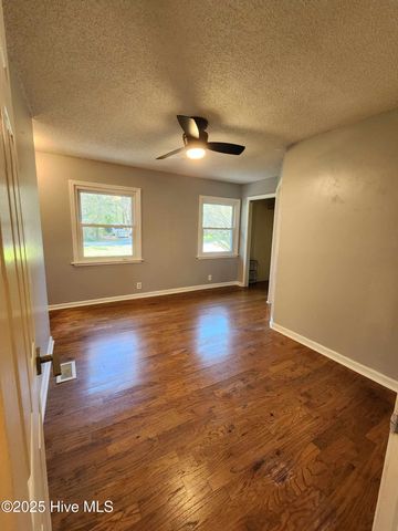 106 Hunters Trail, Elizabeth City, NC 27909