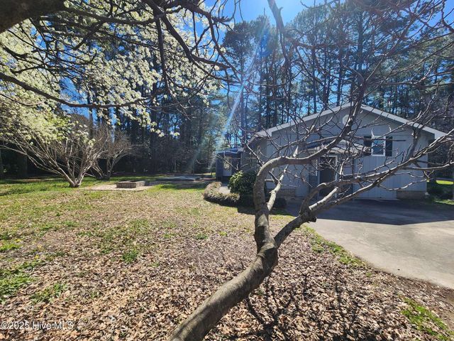 106 Hunters Trail, Elizabeth City, NC 27909