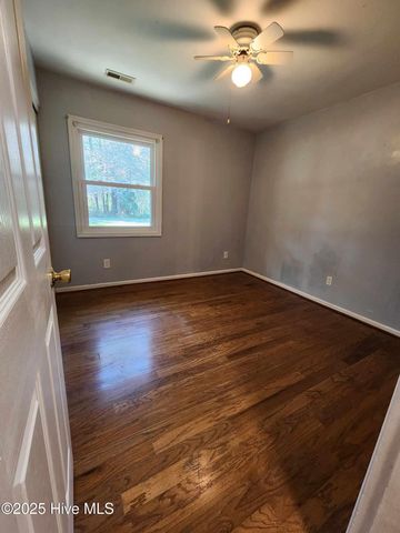 106 Hunters Trail, Elizabeth City, NC 27909