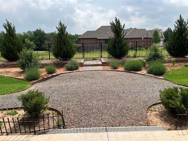 3109 Birmingham Drive, Norman, OK 73071