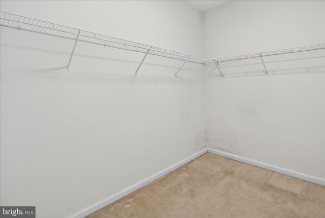 19 FOSTER RD, Pennington, NJ 08534