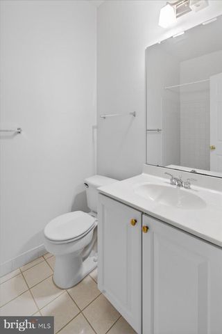 19 FOSTER RD, Pennington, NJ 08534