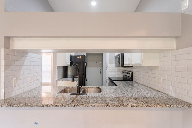 5300 Virburnum Court, Arlington, TX 76018