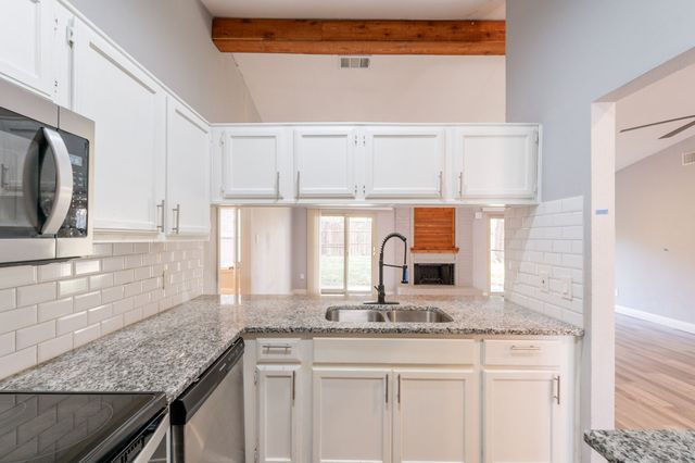 5300 Virburnum Court, Arlington, TX 76018