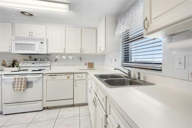 3100 OCEAN SHORE BOULEVARD 5040, Ormond Beach, FL 32176