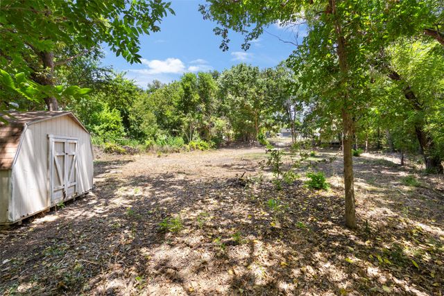 261 Rocky Drive, Waxahachie, TX 75167